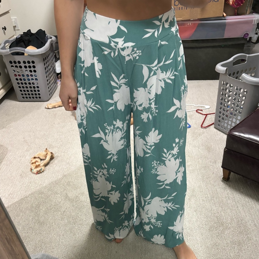 Wide leg tropical pants